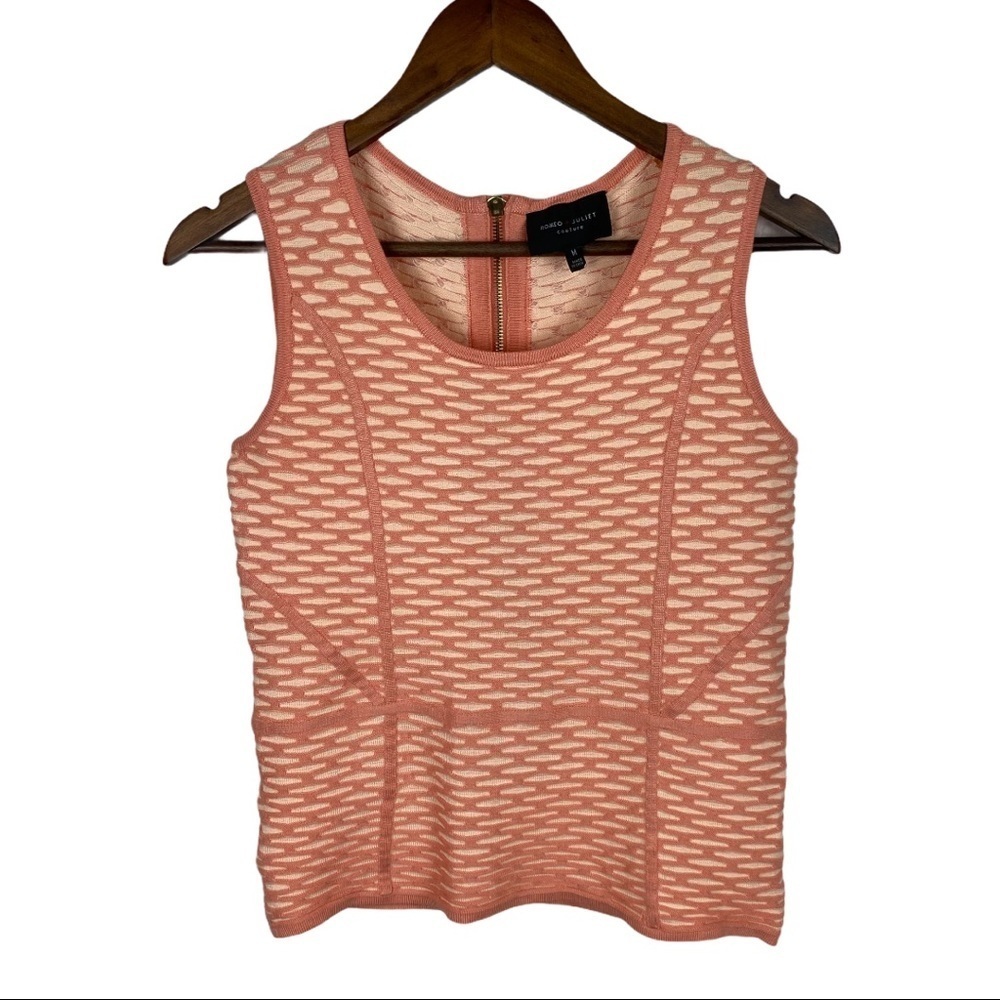 Romeo & Juliet Couture Sleeveless Top